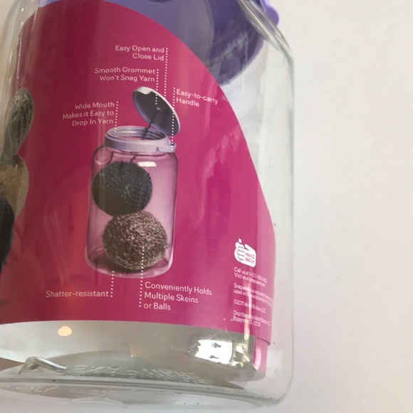 Vintage Snapware Yarn -Tainer Clear Plastic Snap top Yarn Storage Contai… - Picture 5 of 7